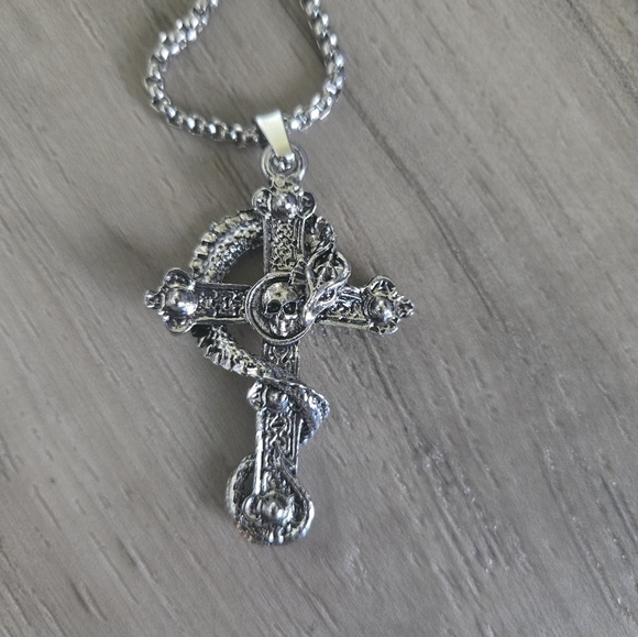 Vintage Dragon Skull Cross Mystical Punk Style Stainless Steel Pendant Necklace - Picture 12 of 13